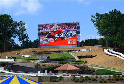 Panneau d'affichage extérieur à LED de résistance au vent P16 C-Vent aux États-Unis